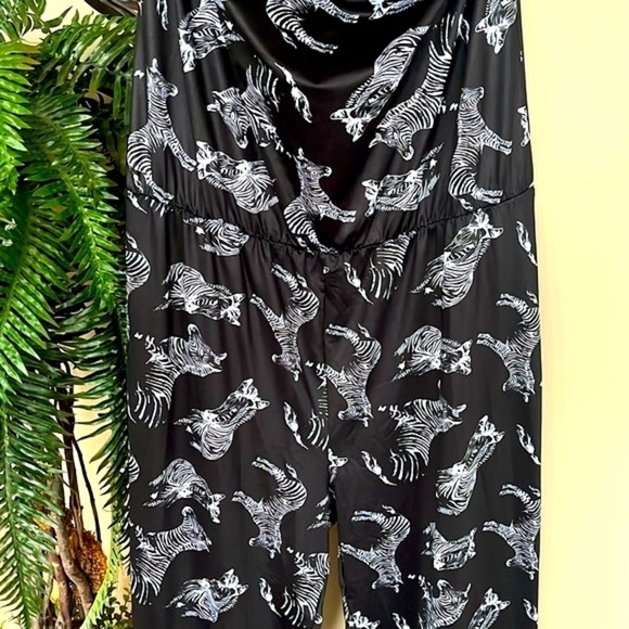 Brand New Mapale Full-Length Onesie Black White Zebra Animal Print Semi-Loose - Picture 5 of 14